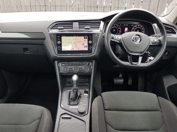 Used Volkswagen Tiguan 2018 for sale - 75725693: Photo 2