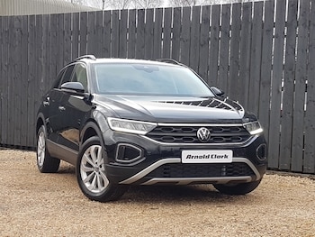 Used Volkswagen T-Roc 2025 for sale - 77448888: Photo