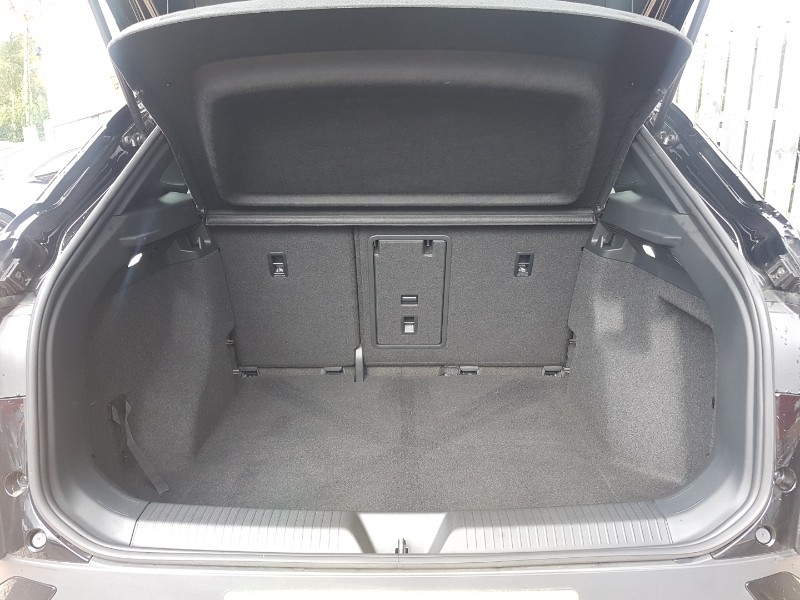 Used Volkswagen ID.4 2025 for sale - 76932392: Photo 8