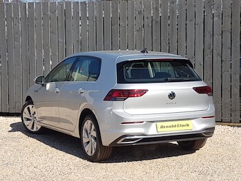 Used Volkswagen Golf 2024 for sale - 75289982: Photo