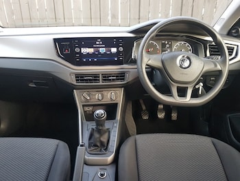 Used Volkswagen Polo 2018 for sale - 76964017: Photo