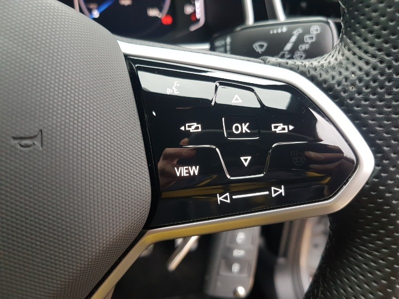 Used Volkswagen T-Roc 2023 for sale - 76506659: Photo 18