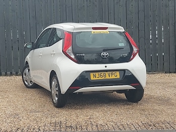 Used Toyota AYGO 2018 for sale - 78253498: Photo