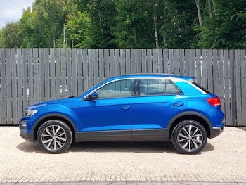 Used Volkswagen T-Roc 2018 for sale - 79164607: Photo