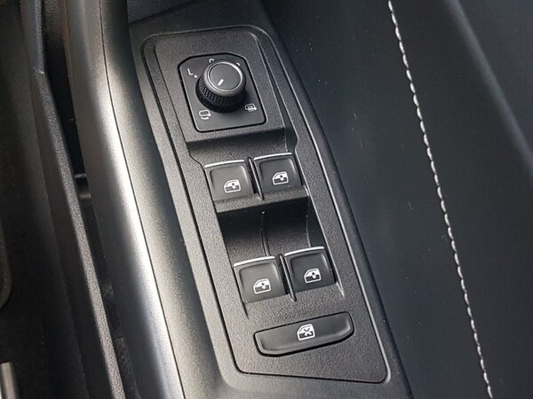 Used Volkswagen T-Roc 2024 for sale - 74855969: Photo 19