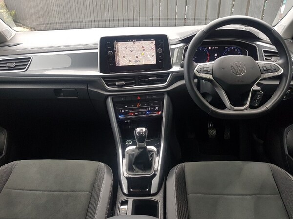 Used Volkswagen T-Roc 2024 for sale - 74855969: Photo 2