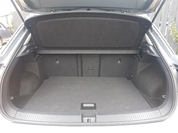 Used Volkswagen T-Roc 2024 for sale - 74855969: Photo 8