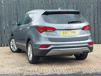 Used Hyundai Santa Fe 2017 for sale - 78269465: Photo