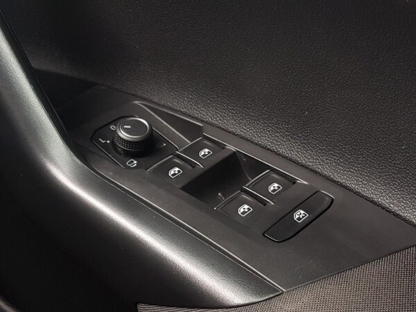 Used Volkswagen Taigo 2023 for sale - 75640631: Photo 14