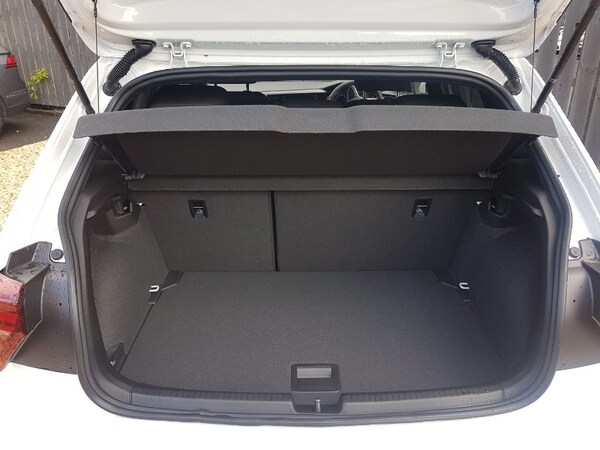 Used Volkswagen Polo 2024 for sale - 74771471: Photo 8