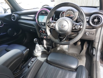 Used MINI Convertible 2019 for sale - 78530762: Photo