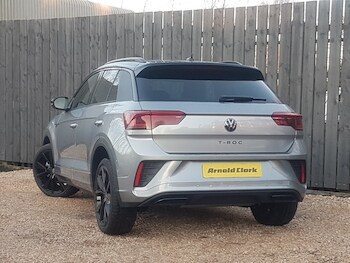 Used Volkswagen T-Roc 2025 for sale - 77214026: Photo