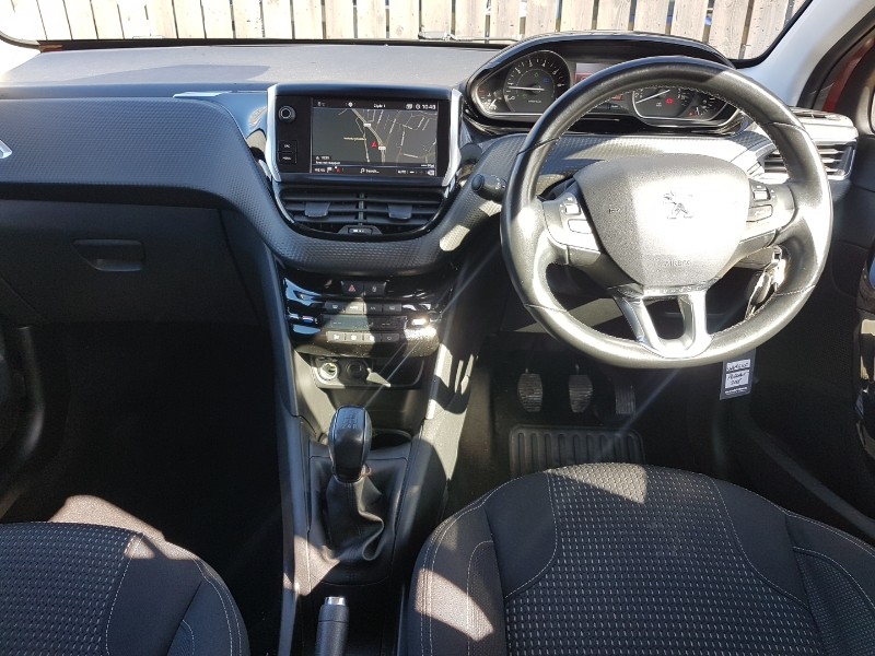 Used Peugeot 208 2019 for sale - 78013600: Photo 2