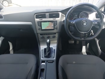 Used Volkswagen Golf 2016 for sale - 79086627: Photo