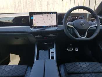 Used Volkswagen Passat 2024 for sale - 74641449: Photo