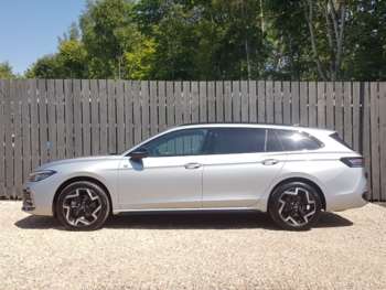 Used Volkswagen Passat 2024 for sale - 74641449: Photo