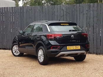 Used Volkswagen T-Roc 2022 for sale - 75780657: Photo