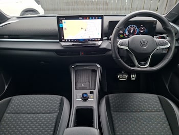Used Volkswagen T-Roc 2026 for sale - 79610562: Photo