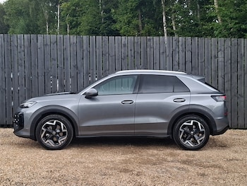 Used Volkswagen T-Roc 2026 for sale - 79610562: Photo