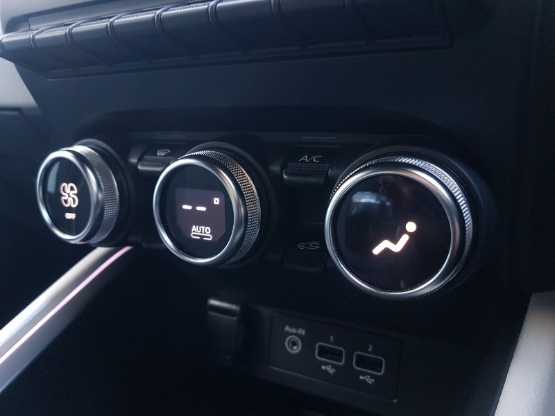 Used Renault Clio 2022 for sale - 76602315: Photo 17