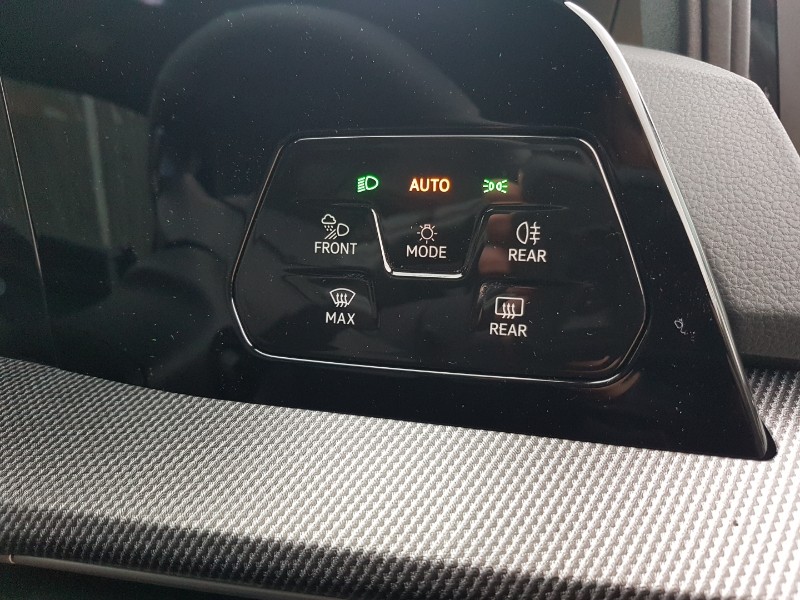 Used Volkswagen Golf 2025 for sale - 76975047: Photo 17