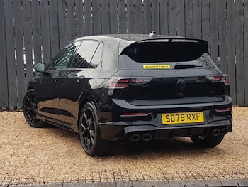 Used Volkswagen Golf 2025 for sale - 76975047: Photo