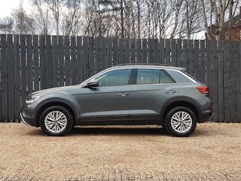 Used Volkswagen T-Roc 2022 for sale - 77466200: Photo