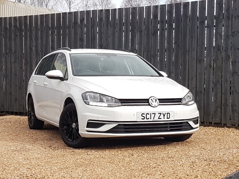 Used Volkswagen Golf 2017 for sale - 78065840: Photo 1