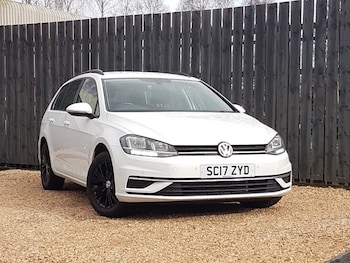 Used Volkswagen Golf 2017 for sale - 78065840: Photo