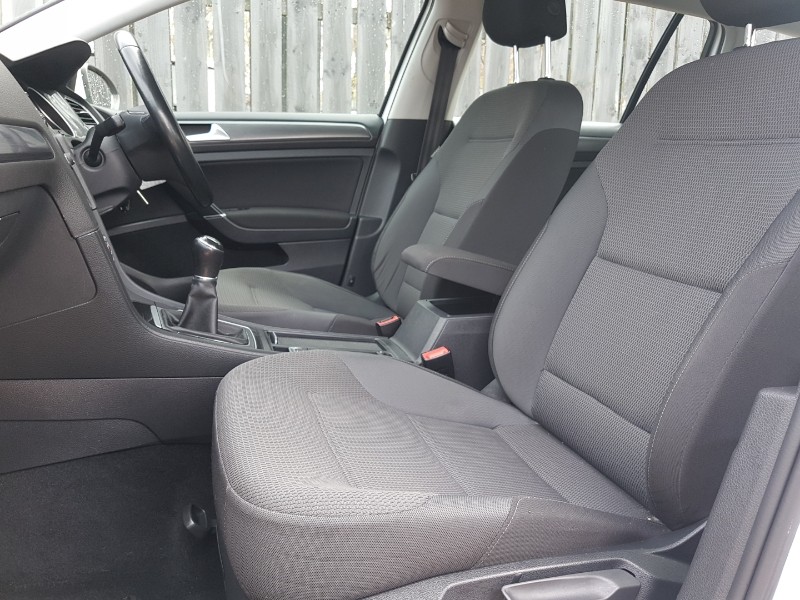 Used Volkswagen Golf 2017 for sale - 78065840: Photo 5