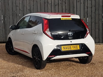 Used Toyota AYGO 2019 for sale - 76465457: Photo