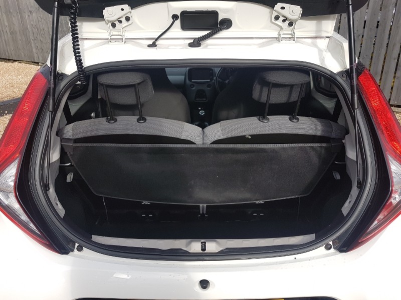 Used Toyota AYGO 2019 for sale - 76465457: Photo 8