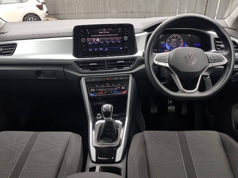 Used Volkswagen T-Roc 2023 for sale - 78032816: Photo 2