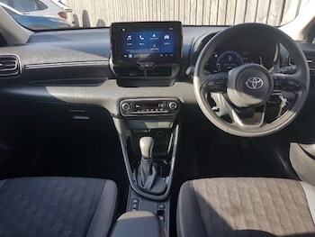 Used Toyota Yaris 2024 for sale - 78837729: Photo