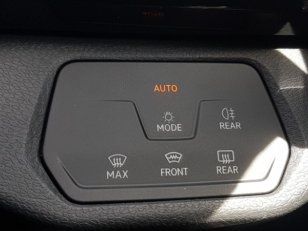 Used Volkswagen ID.4 2024 for sale - 75185237: Photo 11