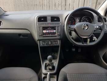 Used Volkswagen Polo 2016 for sale - 74567769: Photo
