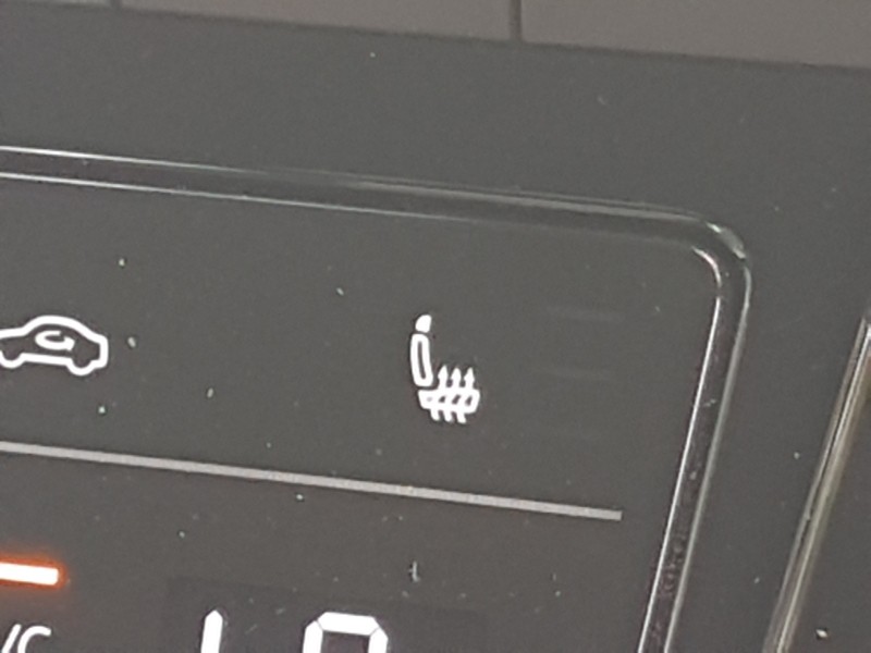 Used Volkswagen T-Roc 2023 for sale - 76451161: Photo 16