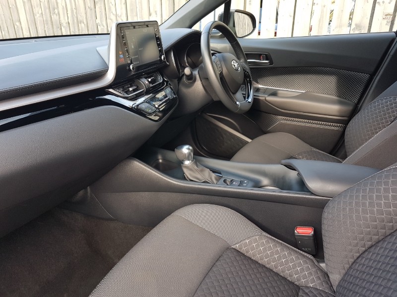 Used Toyota C-HR 2022 for sale - 76383875: Photo 5