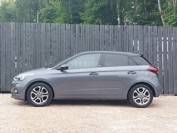 Used Hyundai i20 2019 for sale - 79443399: Photo