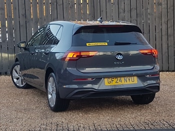 Used Volkswagen Golf 2024 for sale - 76920413: Photo