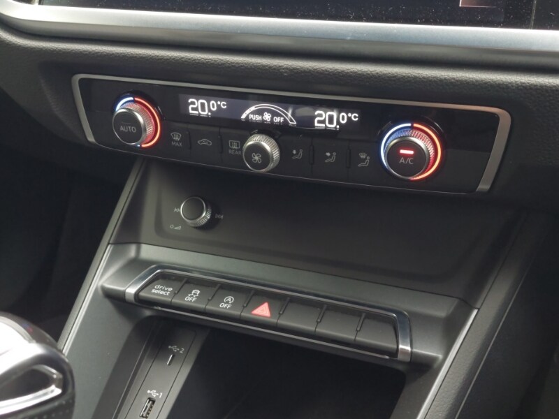 Used Audi Q3 2019 for sale - 77761082: Photo 17