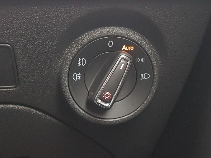 Used SEAT Leon 2019 for sale - 76556423: Photo 11