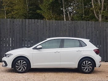 Used Volkswagen Polo 2024 for sale - 76970140: Photo