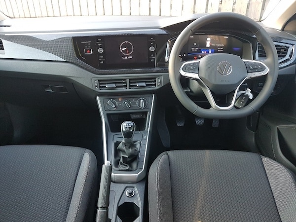Used Volkswagen Polo 2024 for sale - 74630862: Photo 2