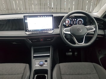 Used Volkswagen Tiguan 2024 for sale - 76880255: Photo