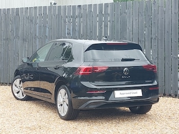Used Volkswagen Golf 2025 for sale - 79443407: Photo