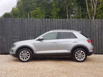 Used Volkswagen T-Roc 2024 for sale - 74914386: Photo