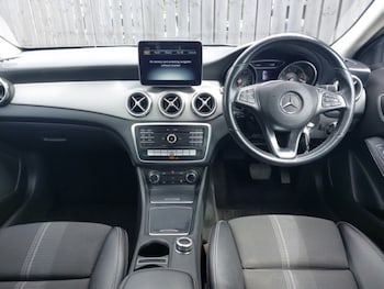 Used Mercedes-Benz GLA 2019 for sale - 79164610: Photo