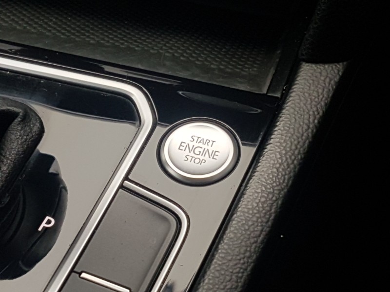 Used Volkswagen Passat 2020 for sale - 76636591: Photo 17