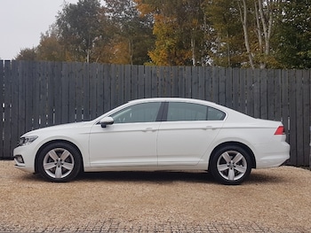 Used Volkswagen Passat 2020 for sale - 76636591: Photo